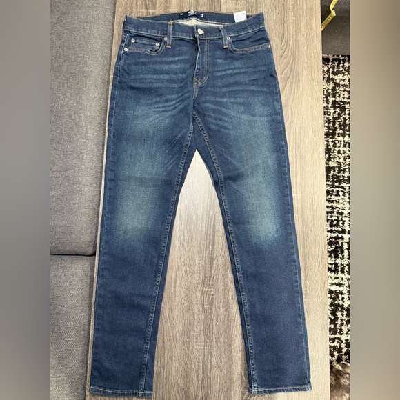 Hollister Men's Dark Blue Straight Jeans - Picture 4 of 12